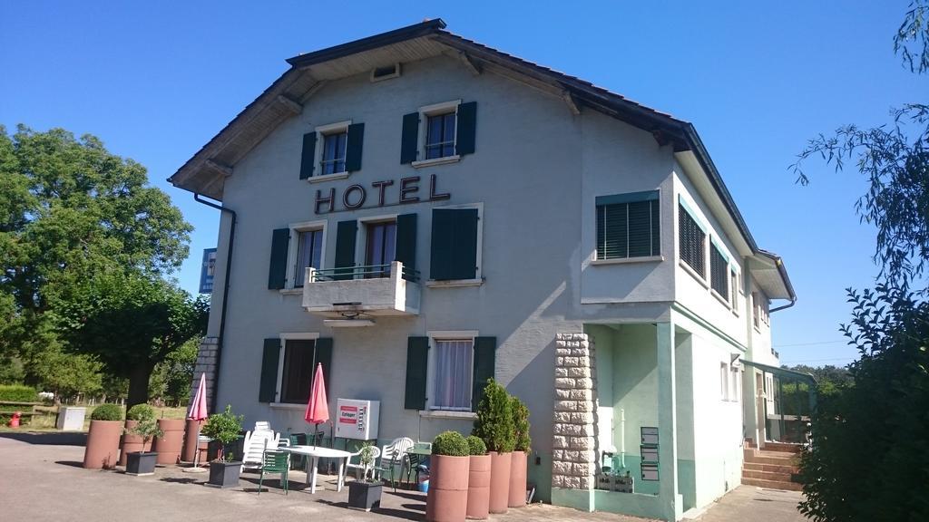 Hotel De La Gare, Vendlincourt Exterior foto